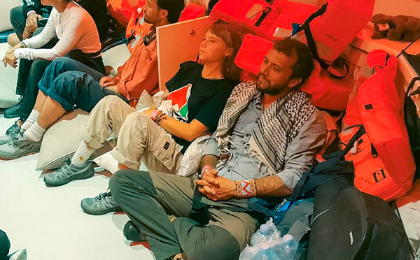 Israël va expulser vers l'Europe les militants de la flottille pour Gaza