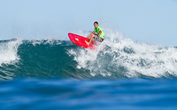 The Ultimate Waterman – Epreuve 5 longboard : Manoa remonte d’une place