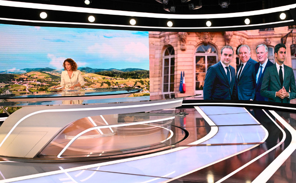 Une très chère crise politique en France