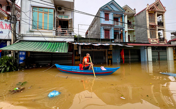 Typhon Matmo: des crues record dans le nord du Vietnam font au moins huit morts