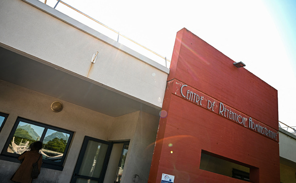 Après son omniprésence, le sujet de l'immigration s'éclipse en même temps que Retailleau