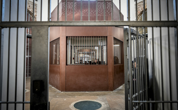 Nicolas Sarkozy est en prison, une première historique