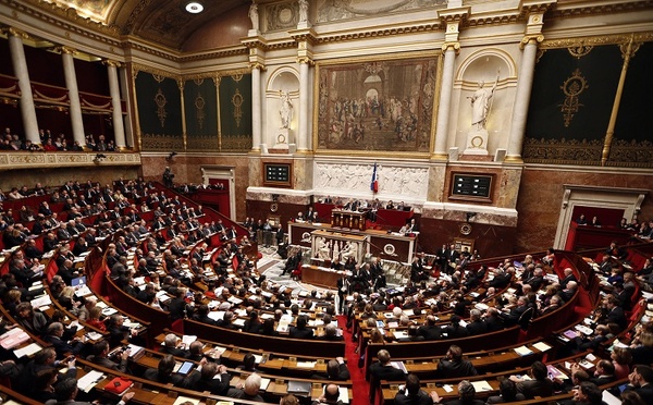 Première victoire à Paris pour maintenir la défisc’ nationale