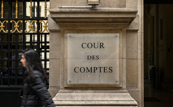 Le Louvre a négligé la sécurité au profit de l'attractivité, critique la Cour des comptes