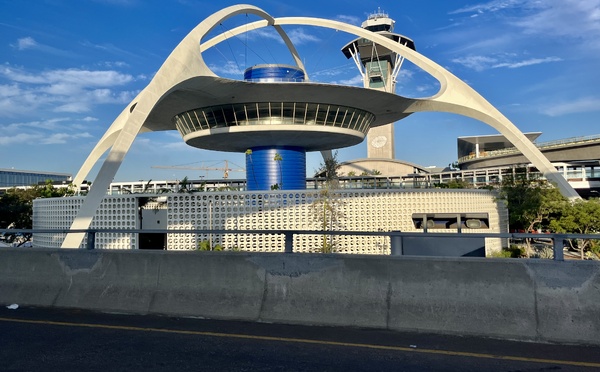 Paralysie budgétaire: le gouvernement américain alerte sur un trafic aérien bientôt réduit "à peau de chagrin"