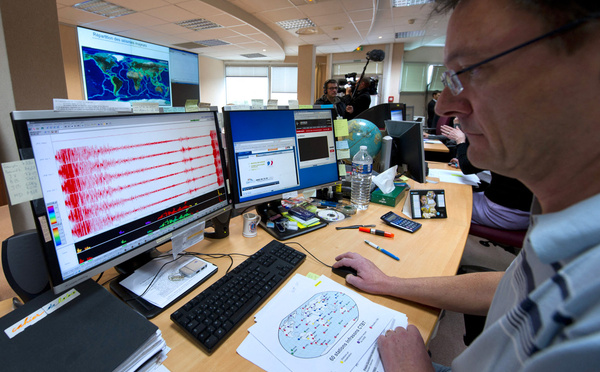 Le Japon frappé par un faible tsunami après un séisme de magnitude 6,9