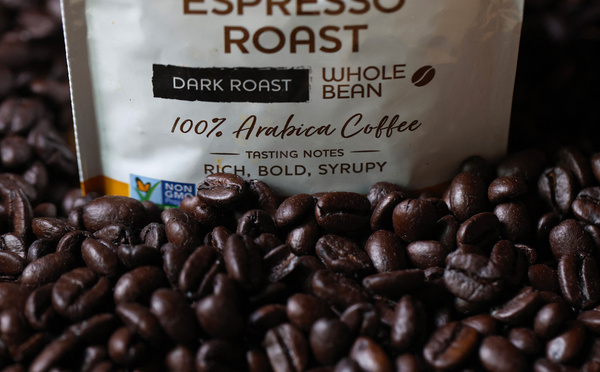 Café, bananes, tomates... Trump renonce à une partie de ses droits de douane