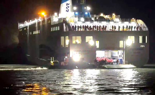 Ferry sud-coréen échoué: le timonier regardait son téléphone avant l'accident