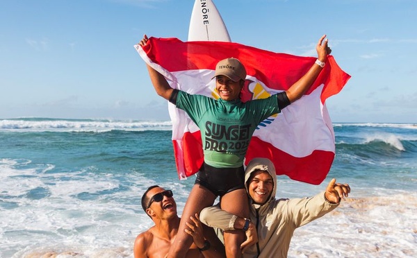 Kiara Goold reine d’Oahu