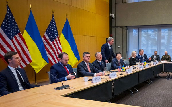 Pourparlers sur l'Ukraine: Kiev et l'Europe voient des avancées mais encore beaucoup de travail