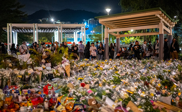 Incendie de Hong Kong: 151 morts, les autorités disent sévir contre les affirmations en ligne non vérifiées