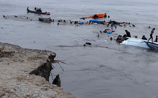 Pérou: 12 morts et 30 disparus après un glissement de terrain dans un port fluvial