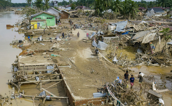 Inquiétude face à de nouvelles pluies prévues en Indonésie et au Sri Lanka
