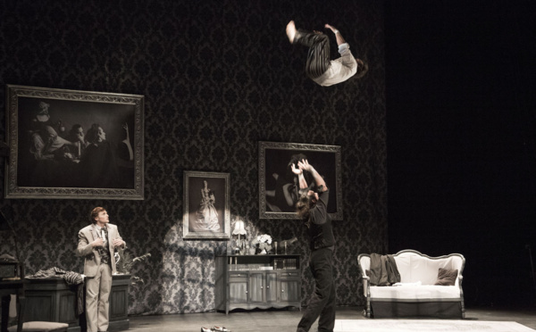 "The Elephant in the Room" : trois hommes et une femme réinventent le cirque