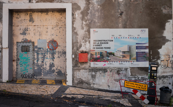 En Guadeloupe, Darmanin inaugure la nouvelle maison d'arrêt de Basse-Terre