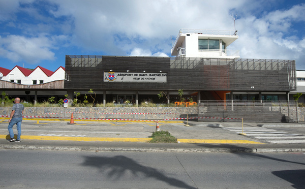 Les avions d'Air Antilles cloués au sol en raison d'une suspension administrative