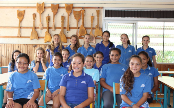 Quatre-vingt-quinze choristes font revivre Bobby Holcomb