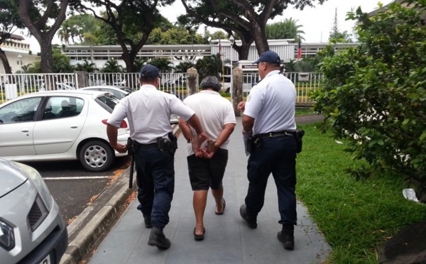 Papeete : l'escroc aux quinze condamnations se faisait passer pour un milliardaire