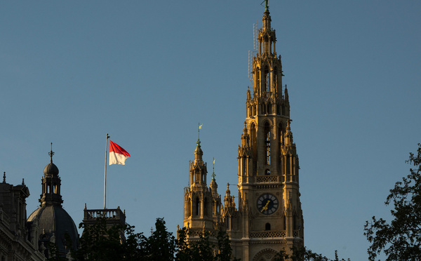 L'Autriche bannit le voile islamique à l'école pour les fillettes