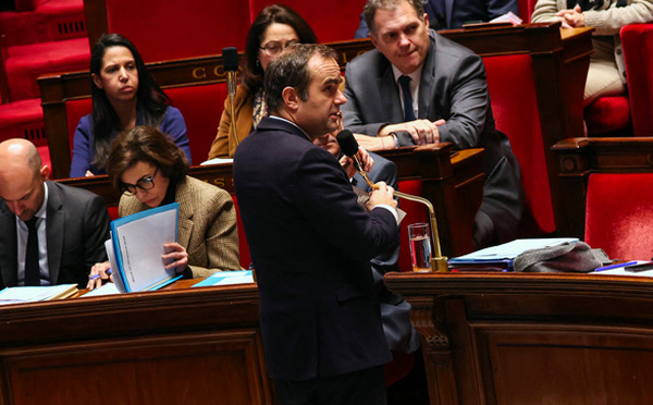 La loi spéciale adoptée, Lecornu "persuadé" qu'un compromis est possible sur le budget en janvier