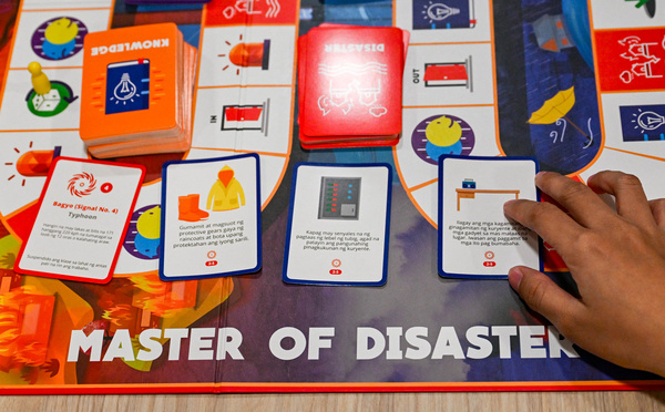 Aux Philippines, un jeu de société pour se préparer aux catastrophes naturelles