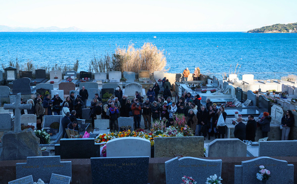 Saint-Tropez dit adieu à BB, qui repose face à la mer