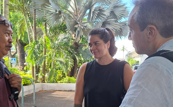 “Ça serait bien qu'il prenne son courage, et qu'il défende la situation du centre”