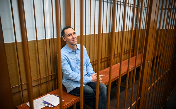 Retour en France du chercheur français Vinatier échangé contre un basketteur russe