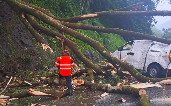 Un éboulement à Faaone