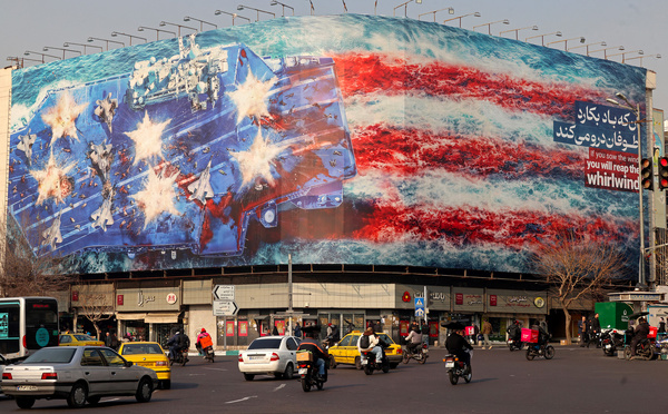 Face aux pressions internationales, l'Iran promet une "riposte écrasante"