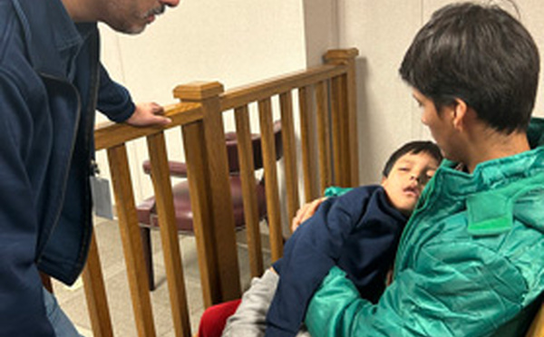 Etats-Unis: le petit Liam de retour à Minneapolis après plus d'une semaine de détention