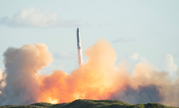 SpaceX absorbe xAI au moment où Elon Musk cherche des milliards pour ses ambitions spatiales