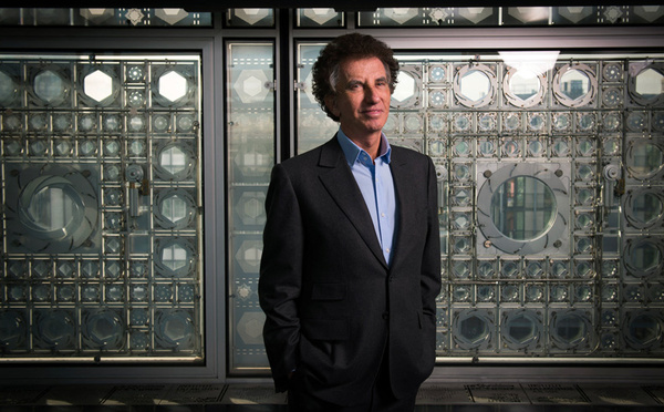 Une question d'"exemplarité" : la classe politique unanime après la démission de Lang