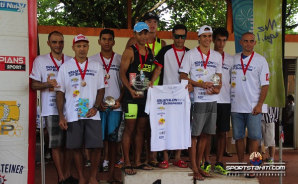 Triathlon : Le trio Keahi Agnieray, Cédric Wane, Teiva Izal vainqueurs au scratch