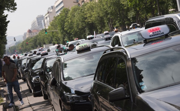 Narcotrafic: un adolescent jugé à huis clos pour le meurtre d'un chauffeur de VTC à Marseille