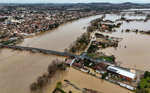 "C'est un océan": la Garonne toujours en alerte rouge crues, avant de nouvelles pluies