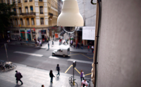 "C'est l'IA qui vous a grillé": dans les échoppes, la discrète révolution des caméras augmentées