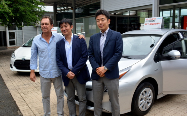 Toyota à fond sur l'hybride