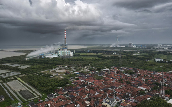 Indonésie: le maintien d'une vaste centrale à charbon interroge sur la transition énergétique