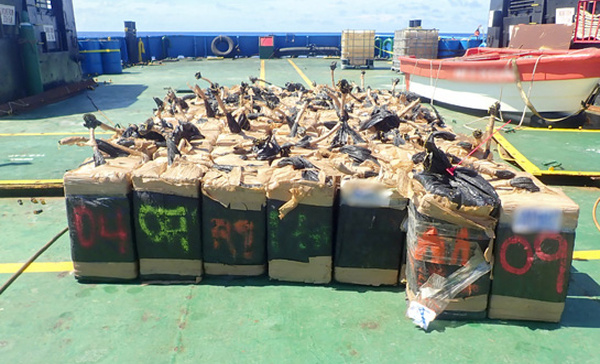 Saisie record de cocaïne en France en 2025, en attente d'"un plan douanes massif"