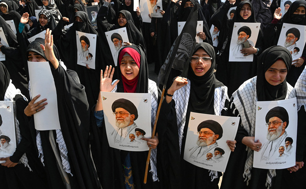 L'Iran entame un deuil de 40 jours pour la mort de Khamenei, Trump le somme de cesser sa riposte militaire