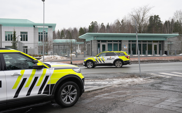 Norvège: la police diffuse des photos d'un suspect de l'explosion à l'ambassade américaine
