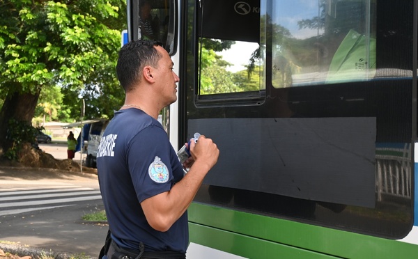 ​Un chauffeur de bus scolaire positif au paka