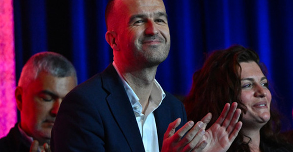 Municipales: malgré les polémiques, la stratégie de LFI en passe de payer