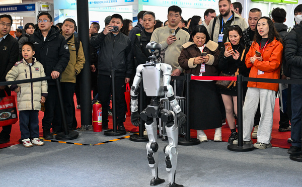 Macao: une femme hospitalisée après avoir été effrayée par un robot humanoïde