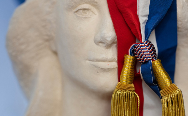 Les municipales à leur tour percutées par la brutalisation de la vie politique