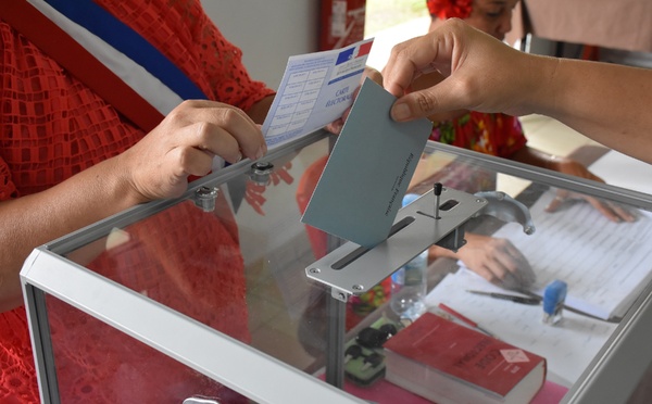 Une candidate s’inscrit sur deux listes à Rangiroa  