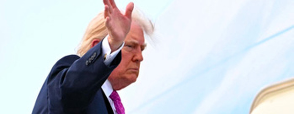 Iran: Trump reproche à la France d'avoir interdit le survol de son territoire