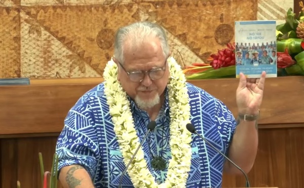 Moetai Brotherson : "J'invite Tony Geros à relire le programme qu'il ne semble pas avoir lu"