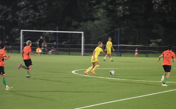 Tefana renverse Punaruu et reste en course